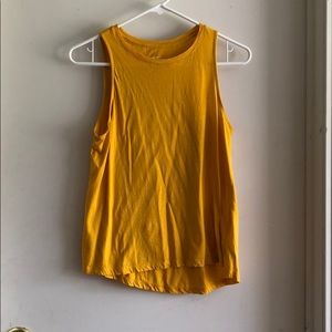 Old Navy mustard tank